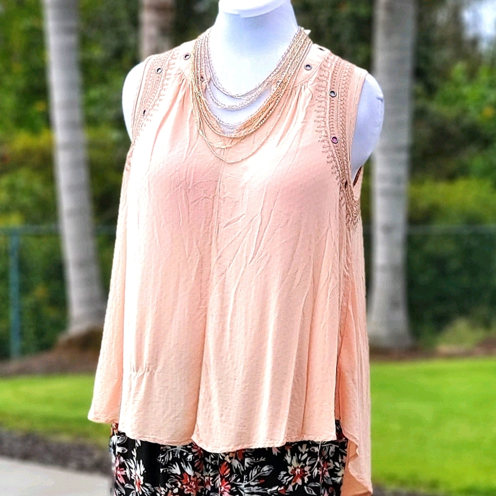Knox Rose high lox v-neck tank top sz S, peach 🍑